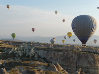 P1040538.JPG 3456x2592 index 294